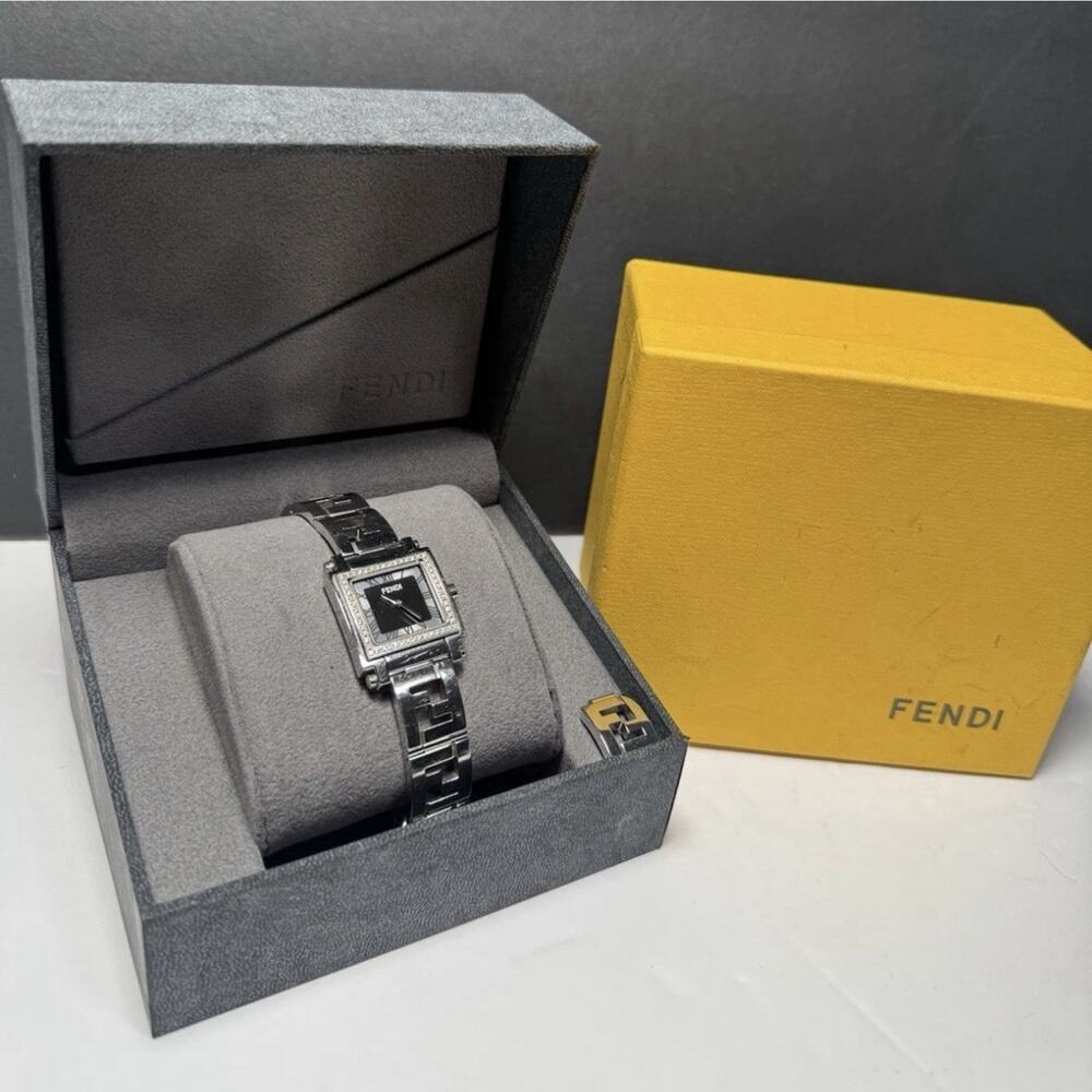 FENDI Ladies Diamond Quadro Orologi Watch 6000L Authentic New Battery